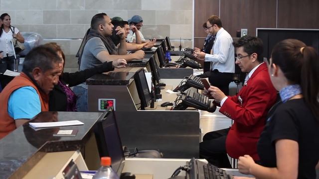 Aeropuerto Internacional Mariscal Sucre - Video corporativo смотреть онлайн