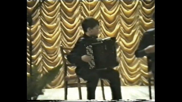 И.С.Бах "Музыкальное приношение" BWV 1079 Сибирское юношеское трио баянистов 2000 год смотреть онлайн