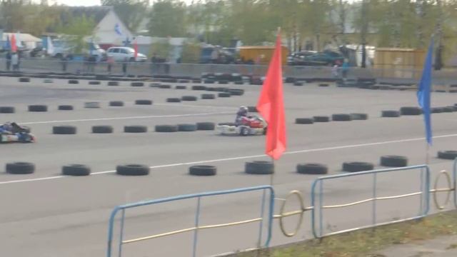 Картинг. Ковров. 04.10.15 "Ракет 85" - 2 заезд смотреть онлайн