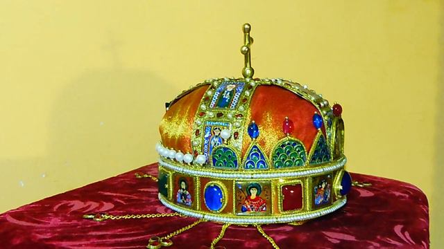 Szent Korona makett смотреть онлайн