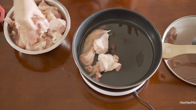 НЕЖНЕЙШАЯ ЖАРЕНАЯ КУРИЦА С РЕПЧАТЫМ ЛУКОМ смотреть онлайн