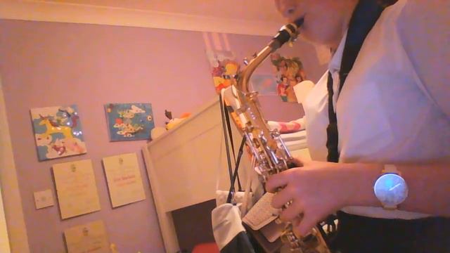 Never Smile at a Crocodile on ALTO SAX смотреть онлайн