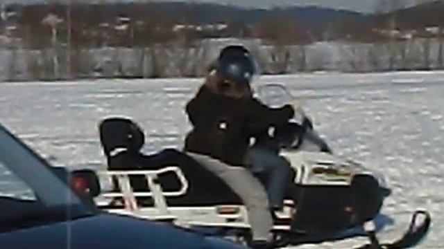 Kia Sportage Off Road on Field смотреть онлайн