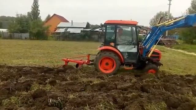 выравнивание участка минитрактором вспашка и культивация земли смотреть онлайн