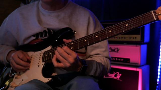 Pink Floyd - Comfortably Numb Solo (NOT A COVER) - MOOER GE200 смотреть онлайн