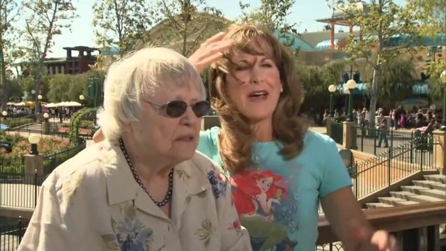 Ariel & Ursula at Disney California Adventure Park | Disneyland Resort смотреть онлайн