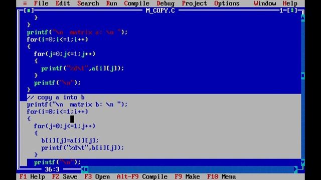 C Program to copy one array into another array смотреть онлайн