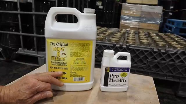 Виды кормушек для пчел в США/Добавки: что добавлять в сироп, чтобы он не забродил?(Боб Бинни) смотреть онлайн