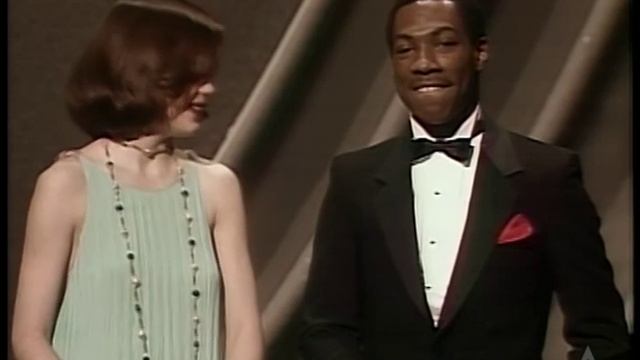 E.T. The Extra-Terrestrial Wins Visual Effects: 1983 Oscars смотреть онлайн