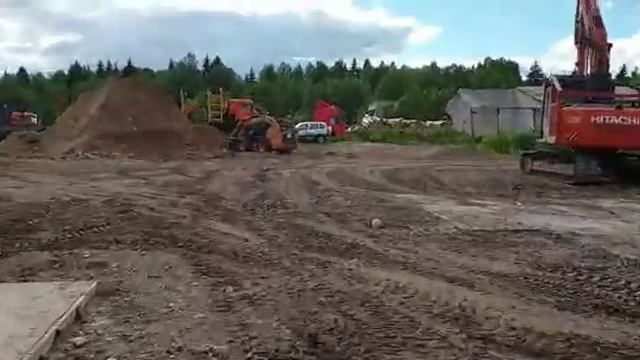 Бетономес на мини-погрузчике CASE смотреть онлайн