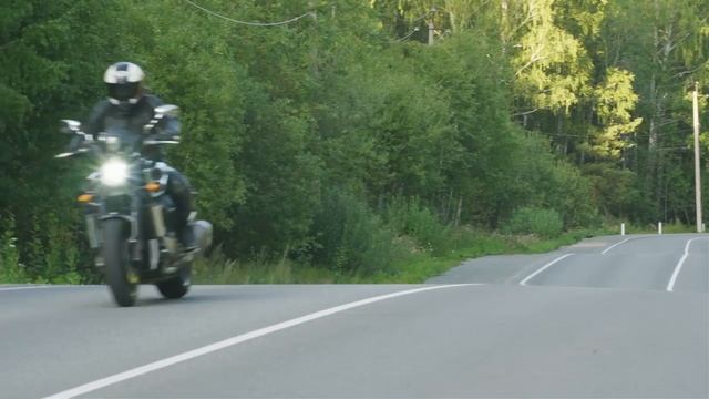 Самый бешеный крузер YAMAHA VMAX 1700. Обзор мотоцикла.