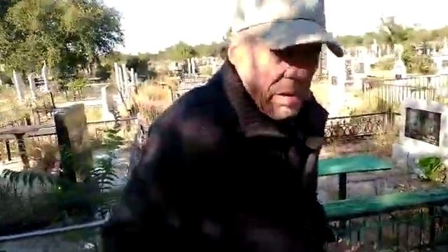 На могиле мамы смотреть онлайн