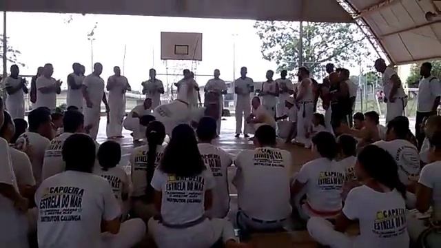 Grupo de Capoeira Estrela do Mar - Troca de corda 7ª Graduação Adulta смотреть онлайн