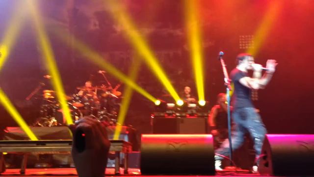 Three Days Grace - I Hate Everything About You, live in Moscow 28.09.2014 смотреть онлайн