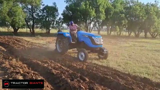 Tractor Giants 3 Disc Plough and Landini Solis 45 Tractor смотреть онлайн