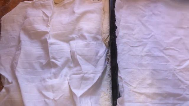 Формовка и выпекание багета / Molding and baking of baguette смотреть онлайн