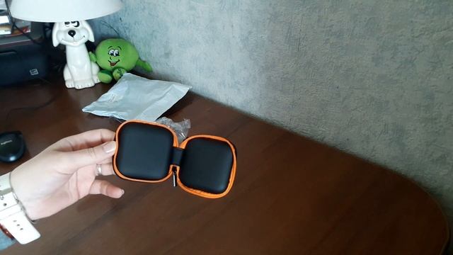 Еще один чехол для наушников и другой мелочи. Case-box for cables, headphones. смотреть онлайн