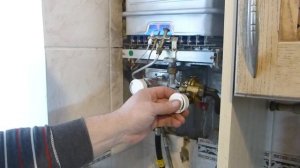 Ремонт газовой колонки Beretta Aqua Беретта Аква когда она не разбирается.Справится домохозяйка- ч.