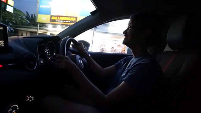 Мусорный кризис на Бали / Аскеза в кедах [смотреть в 4К] смотреть онлайн