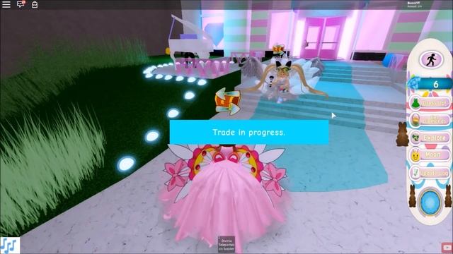 HOW TO TRADE IN ROYALE HIGH !  NEW HAIRS ! | ROBLOX ROYALE HIGH