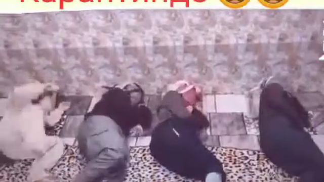 Когда с друзьями не чем заняться на карантине смотреть онлайн