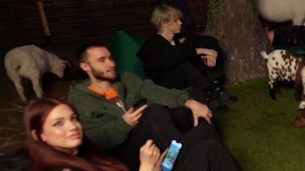 НОВОЕ ВИДЕО ЭКСАЙЛА! СТРИМЕРЫ ОТВЕЧАЮТ НА ВОПРОСЫ (КОРЕШ,ПАРАДЕЕВИЧ ЭКСАЙЛ,АКУЛИЧ)