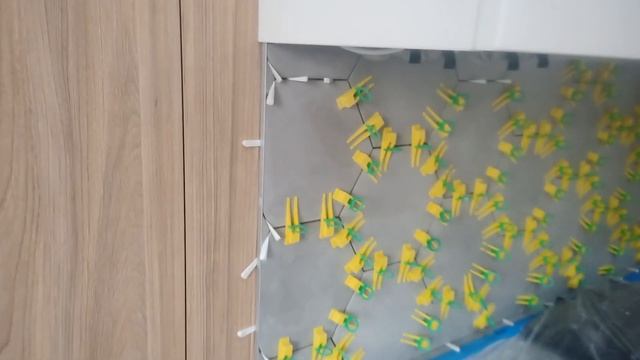 Фартук после установки кухни, плитка Гексагон смотреть онлайн