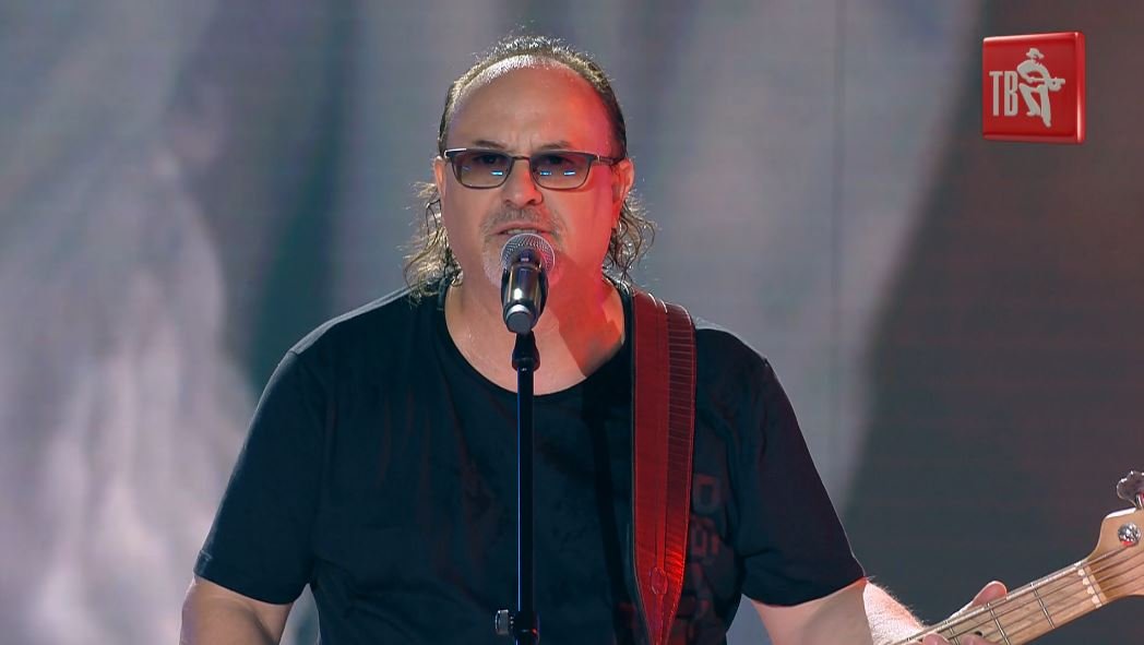 группа VAVI - КОРАБЛЕКРУШЕНИЕ смотреть онлайн