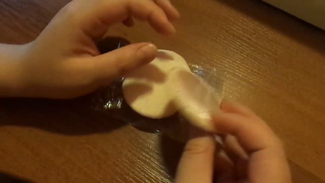 Прикольный спонжик  для макияжа.