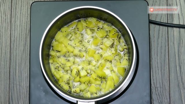 Восторг и море положительных эмоций - торт без выпечки, для любителей бананов и киви! | Appetitno.T смотреть онлайн