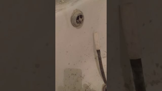 Как снять с чугунной ванны чугунный сифон времен СССР! смотреть онлайн