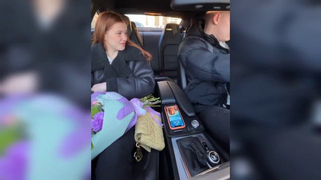 Отрастил усы, реакция девушки смотреть онлайн