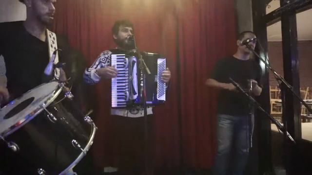 Jorge do Rojão & os Swingueiros at Three Spirits смотреть онлайн