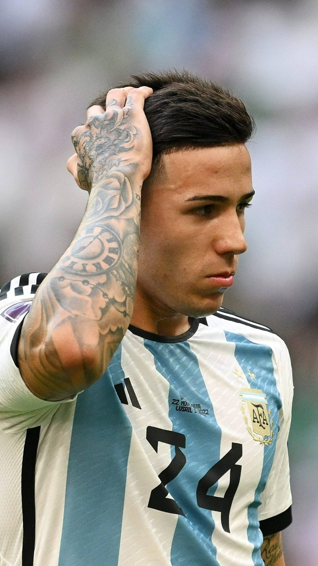 Энцо Фернандес спел оскорбительную песню про сборную Франции смотреть онлайн