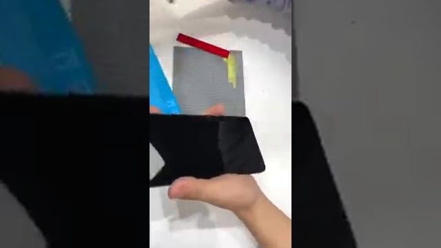 Как клеить противоударные защитные пленки Blueo на Samsung S10+ смотреть онлайн