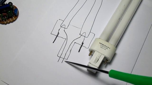 Зажигаем настольную лампу дневного света без дросселя используя начинку от энергосберегайки смотреть онлайн