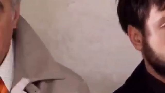 Когда хочешь списать а вокруг 1000 камер смотреть онлайн