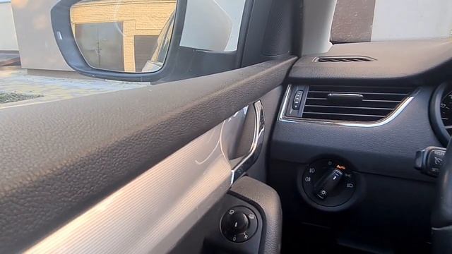 Скриті лайфхаки Skoda, - з ключем та кнопками! смотреть онлайн