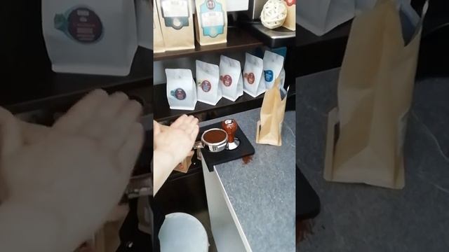 Как заваривать Колумбию Декаф в эспрессо-кофемашине смотреть онлайн
