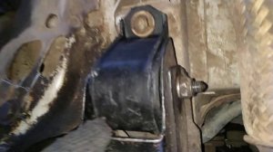 Замена задней подушки двигателя Нексия