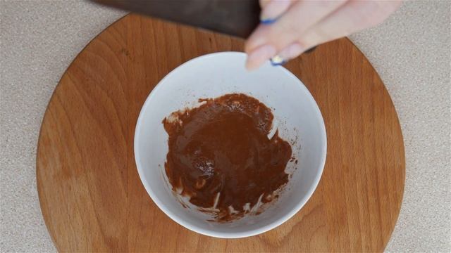 ФАНТАСТИЧЕСКАЯ МАСКА ДЛЯ УВЯДАЮЩЕЙ КОЖИ! смотреть онлайн