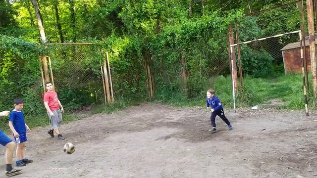 Артем лепит пирог(2) смотреть онлайн