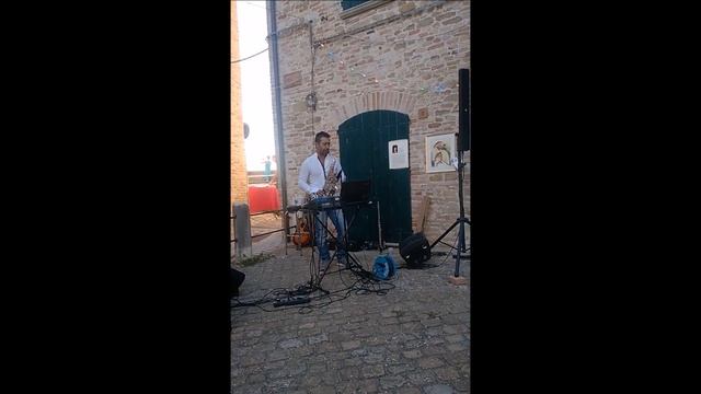 Club de belugas - Davide Santini sax alto смотреть онлайн