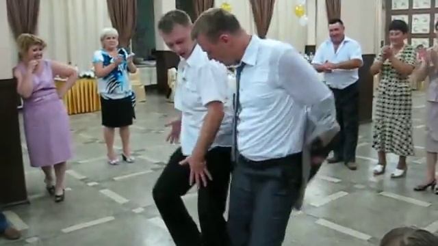 танец на свадьбе..........2 смотреть онлайн
