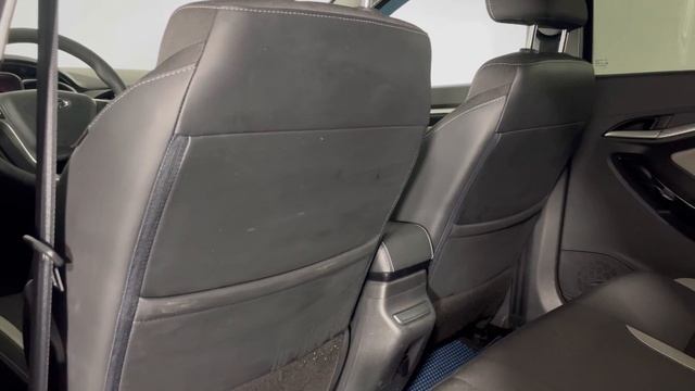 Lada Vesta смотреть онлайн