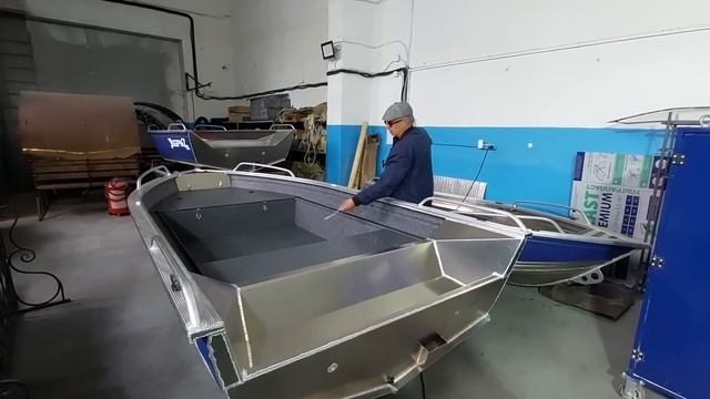 Мотолодка Бриз 390 готовая к отправке . смотреть онлайн