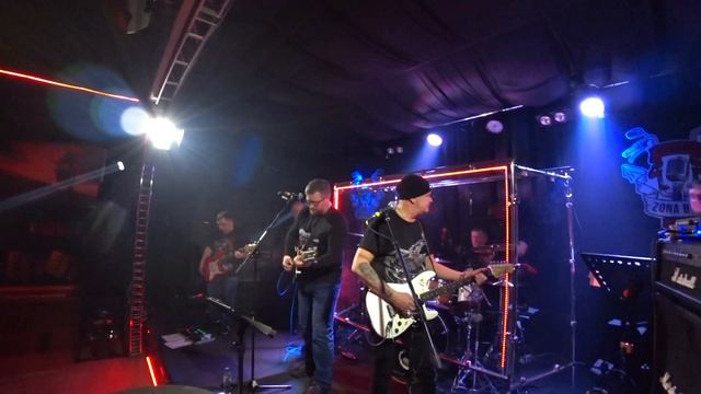 Phil Collins / In The Air Tonight смотреть онлайн