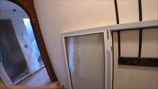Трансформация очень страшного балкона!Балкон по красоте.Отделка ламинированными панелями ВЕК. смотреть онлайн
