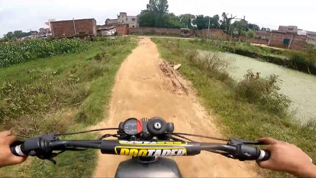 Starting 2Stroke motorcycle after long time? | Suzuki Max100 смотреть онлайн