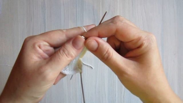 Вязаный носок часть 2. Круглая пятка носка спицами. смотреть онлайн